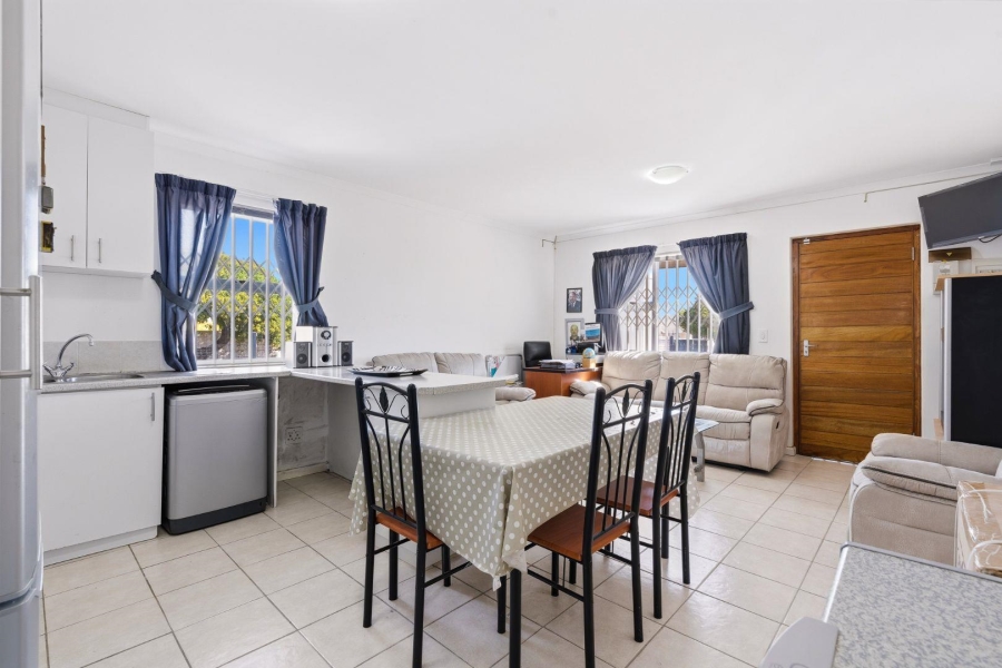 3 Bedroom Property for Sale in Rugby Western Cape